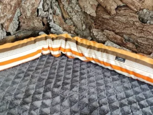 LazyBones SOFT Kissen mit Überbezug / Besena-Striped / L
