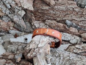 Avani Retro Colored, Tooled & Decorated, Lavaro Light-Brown, L