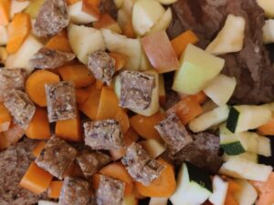 UrDinkel-Cracker mit Pfefferminze & Zucchetti oder Banane, Bits